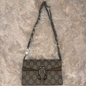 Gucci dionysus super mini bag